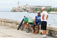 Angler am Malecon in Havanna